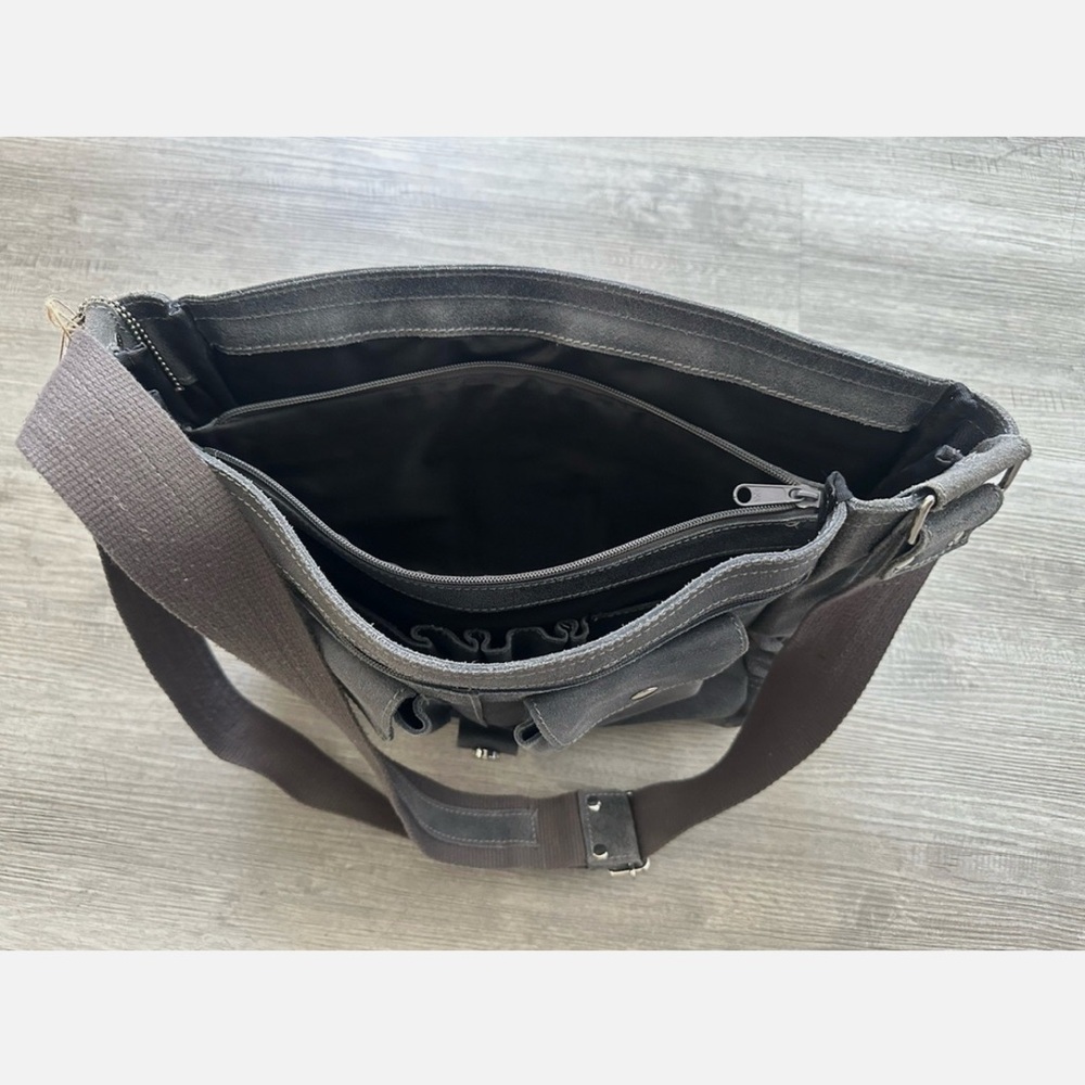 David King & Co. North South Laptop Messenger bag Dark Grey Suede Leather Men's - Picture 8 of 12